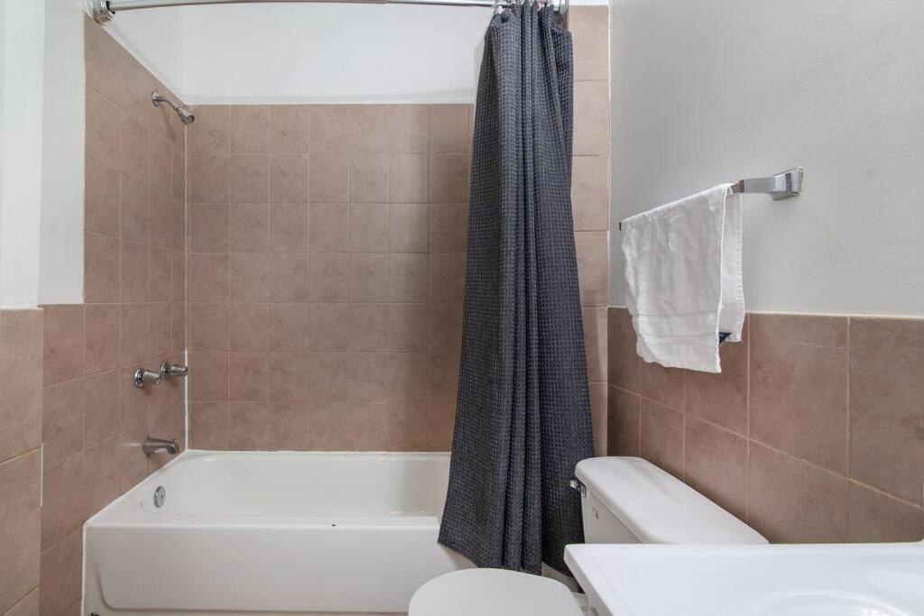 Relaxing, Spacious, Private, Walkable In Petworth! Washington Esterno foto