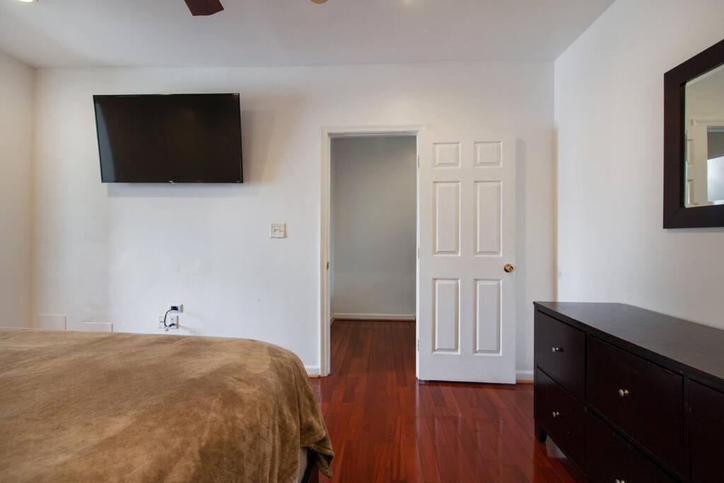 Relaxing, Spacious, Private, Walkable In Petworth! Washington Esterno foto
